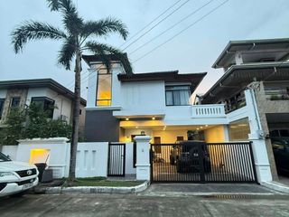 HOUSE FOR LEASE