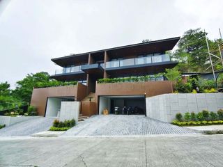 Brand-New 4-Storey Luxury Home w/ Elevator w/ Golf Course View