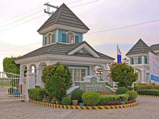 Residential Lot For Sale New Molino Blvd. Bacoor Cavite, Princeton Heights Project Near LRT and Mall of Asia