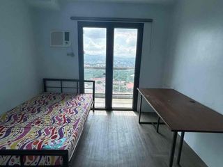 FOR RENT 1BR UNIT AT VISTA 309 KATIPUNAN WITH BALCONY