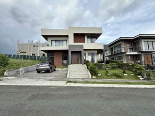 Modern Luxury Home for Sale in Tagaytay Midlands