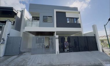 ¬¬For Sale Brand New Two (2) Storey Duplex House and Lot in BF Resort Las     Piñas City