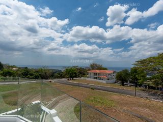 5BR House and Lot For Sale - Terrazas de Punta Fuego