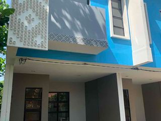 5-Door Apartment (Townhouse)