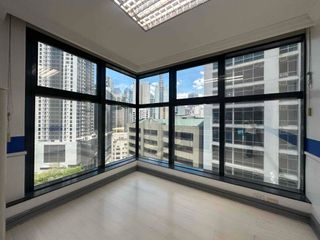 Office Space for rent the center of Makati