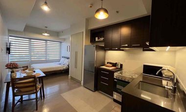 Elegant Studio in Proscenium Rockwell Makati for Sale