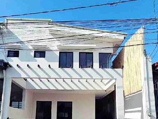 Duplex House For Sale In BF Homes, Las Pinas City
