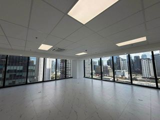 FOR RENT: HIGH STREET SOUTH CORPORATE PLAZA, BGC - SEMI-FITTED, 165 SQMS. OFFICE SPACE