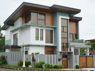 5 Bedroom Fully Furnished House and Lot in Colinas Verdes San Jose Del Monte Bulacan