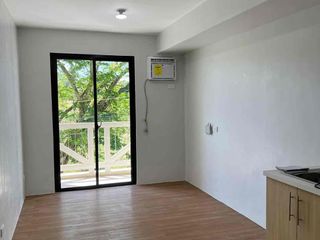 FOR RENT BARE UNIT WITH BALCONY AT PINE SUITES TAGAYTAY