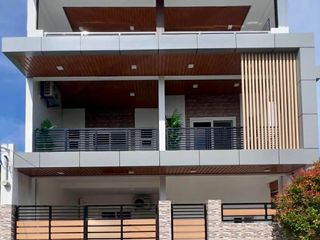 FOR SALE | Modern Three-Storey Home with Entertainment Roof Deck Near Korean Town & Clark