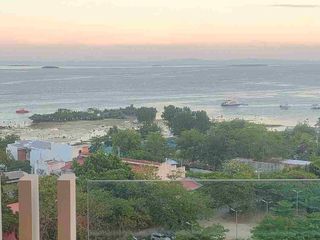 Tambuli 1 bedroom condo furnished.