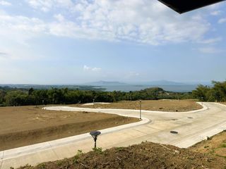 Ayala Greenfield Estates, Calamba Laguna, Overlooking Laguna De Bay and Mt. Makiling Lots for Sale