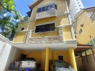 FOR SALE/FOR RENT Townhouse in Wack-Wack Gardenville in Mandaluyong