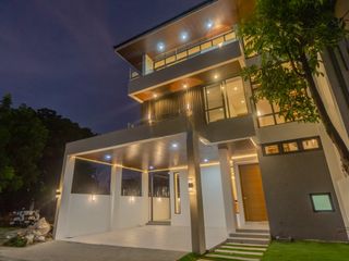 3 Storey Single Attached House And Lot For Sale in Concepcion Uno Marikina near JP Rizal RG