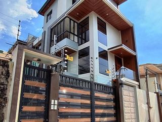 Santa Mesa Manila 3 Car Garage Townhouse For Sale near OB Montessori, Don Bosco Manila, Lourdes Hospital P. Sanchez SD