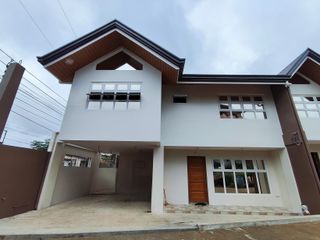 Loakan Proper Baguio Townhouse for Sale near Airport and Camp John Hay SD