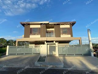 Colinas Verdes Brand new House and lot with pool