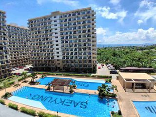 STEAL DEAL RUSH SALE STUDIO UNIT BELOW MARKET PRICE SEMI FURNISHED WITH BALCONY POOL VIEW