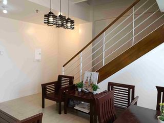 Rentals - 2 Brm Condo semi Furnished with View of the City