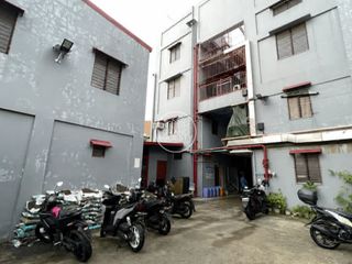FOR SALE | INCOME-GENERATING APARTMENT BUILDING IN PANGHULO, OBANDO, BULACAN