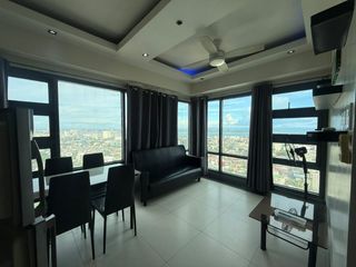 Beautiful Ocean City View Condo For Rent Minutes Walk from Major Universities at the Heart of Cebu City