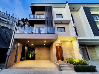 Townhouses Units For Sale in Santa Monica Quezon City with Amenities and 24/7 Security (3 Storey)-JV2