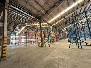 Warehouse for lease