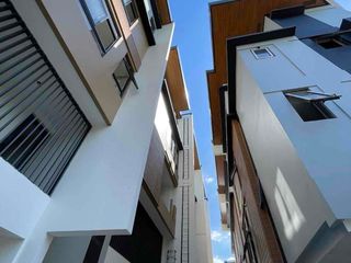 4 BR TOWNHOUSE for sale in San Juan near Mandaluyong with 4 parking