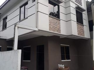 For Sale Single Attached House And Lot in Amparo North Caloocan near MRT 7 RG