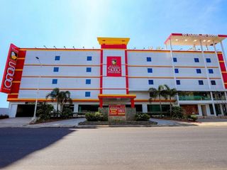 🏢 PRIME COMMERCIAL HOTEL BUILDING FOR SALE:  MACAPAGAL AVENUE🏢