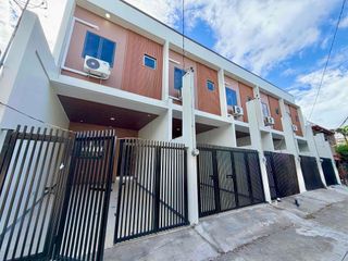 Reasonable 2 Storey Townhouse in Las Piñas Near  NAIA