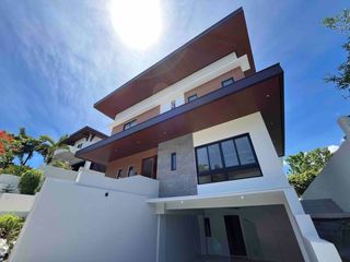 Stunning 4 Bedroom House and Lot for Sale in Ayala Southvale Primera, Las Piñas City