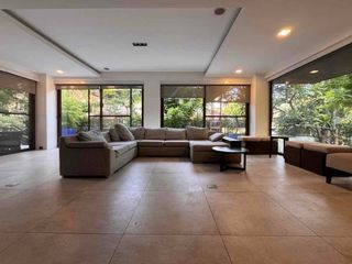 Green Meadows House For Rent