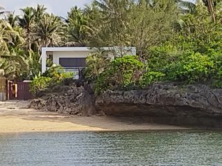 3BR BEACH HOUSE AND LOT IN BGY UNION, NABAS, AKLAN