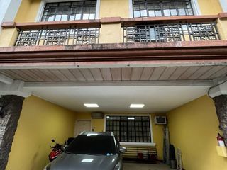 New Manila, Townhouse For Sale