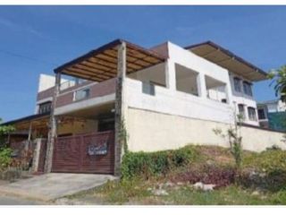 3 Storey House & Lot in VILLAGE EAST HOMES Cainta / Antipolo : OK for FINANCING