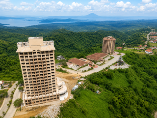 376 sqm Corner Lot for Sale in Tagaytay at Splendito Taal Residential Golf and Country Club
