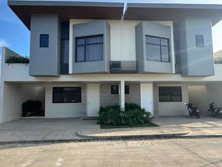 Duplex House For Sale in Aurella Ridge Binangonan