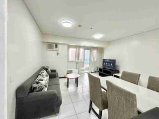 FOR RENT | 2BR with Balcony at The Columns Ayala Avenue, Makati