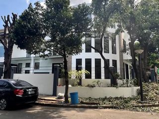 150sqm Modern Bel-air House and Lot for Lease in Makati City