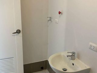 Circulo Verde, Avila South Tower Unit 18th Floor Unfurnished with aircon only Studio Type - 25 sq.m for rent lease sale