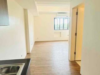 Studio Premiere for Rent near Ateneo and UP Diliman