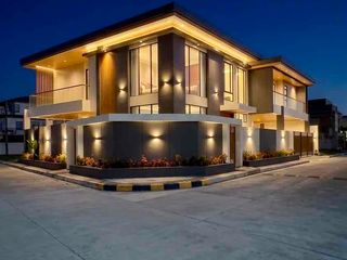 Luxury 8BR Corner House with Private Pool & Solar Panels in Greenwoods Executive Village, Pasig
