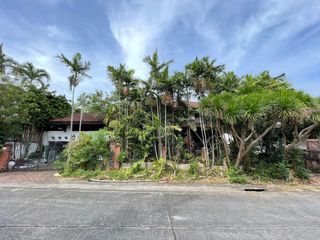 For Sale: Ayala Alabang Village | House & Lot for Sale at Lot Value