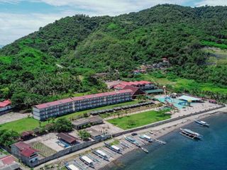 Beachfront Hotel