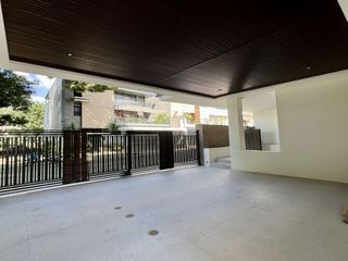 🏡 For Sale: Modern Contemporary Home in Sta. Barbara Royale