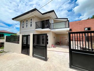 FOR SALE-6M BRAND NEW 2 STOREY HOUSE & LOT w/ 3 BEDROOMS , LOCATED IN PATUTONG MALAKI SOUTH, TAGAYTAY CITY