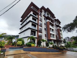 Camp 7. Baguio City RFO 2 BR Condo Unit w/ Balcony + 24/7 Security + Internet Ready near Kennon Rd || DCP