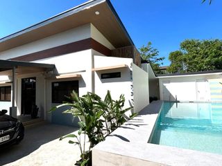 A Coastal Bungalow Just Steps from the Shore of San Juan La Union